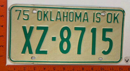 1975 Oklahoma #XZ-8715 Passenger License Plate