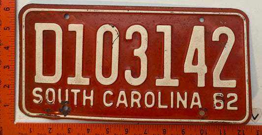 1962 South Carolina #D103142 Passenger License Plate
