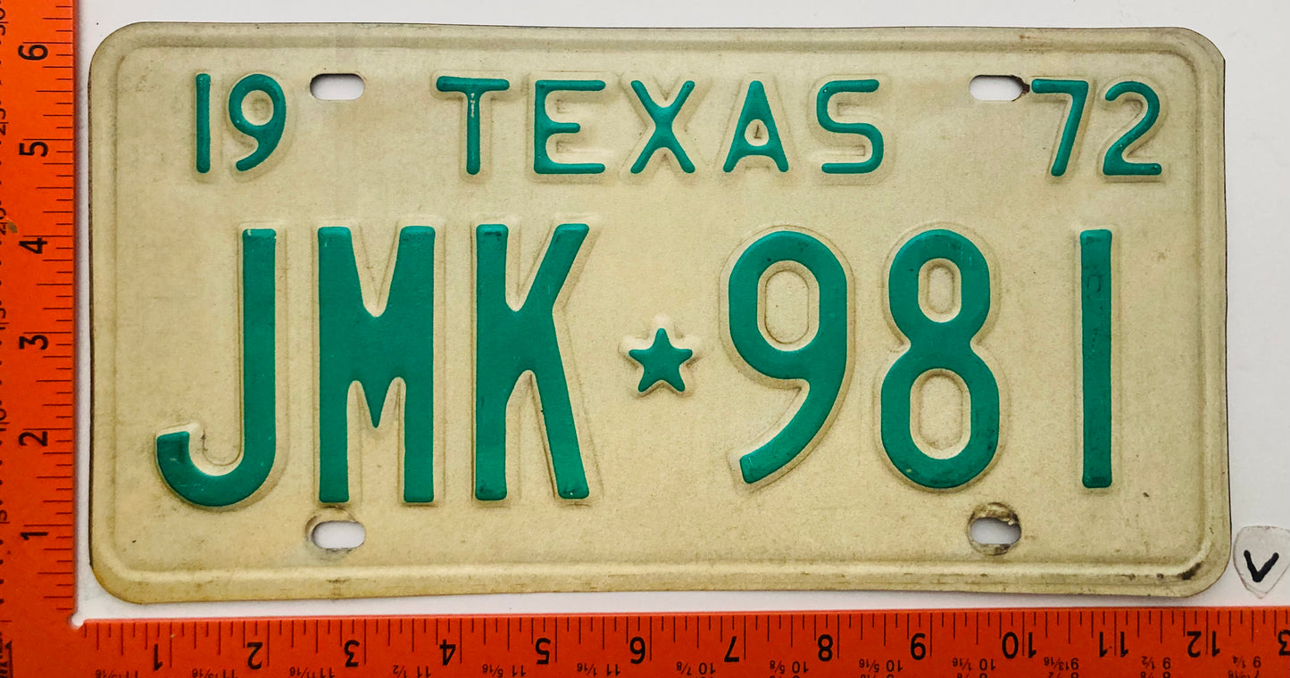1972 Texas #JMK 981 Passenger License Plate