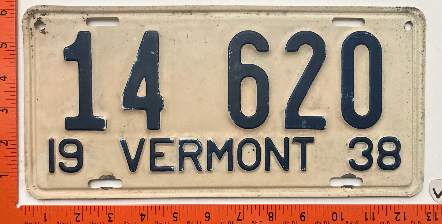 1938 Vermont #14 620 Passenger License Plate