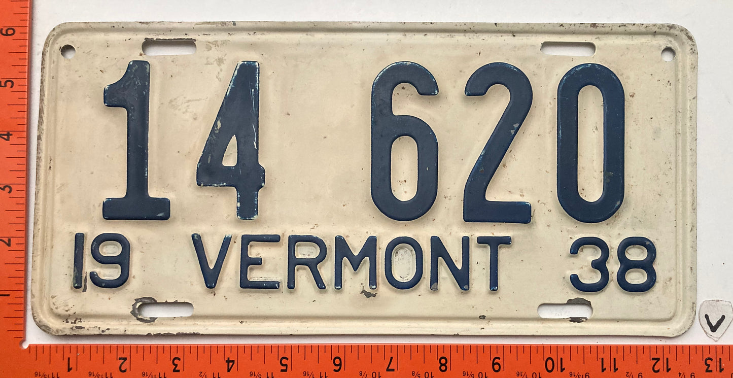 1938 Vermont #14 620 Passenger License Plate