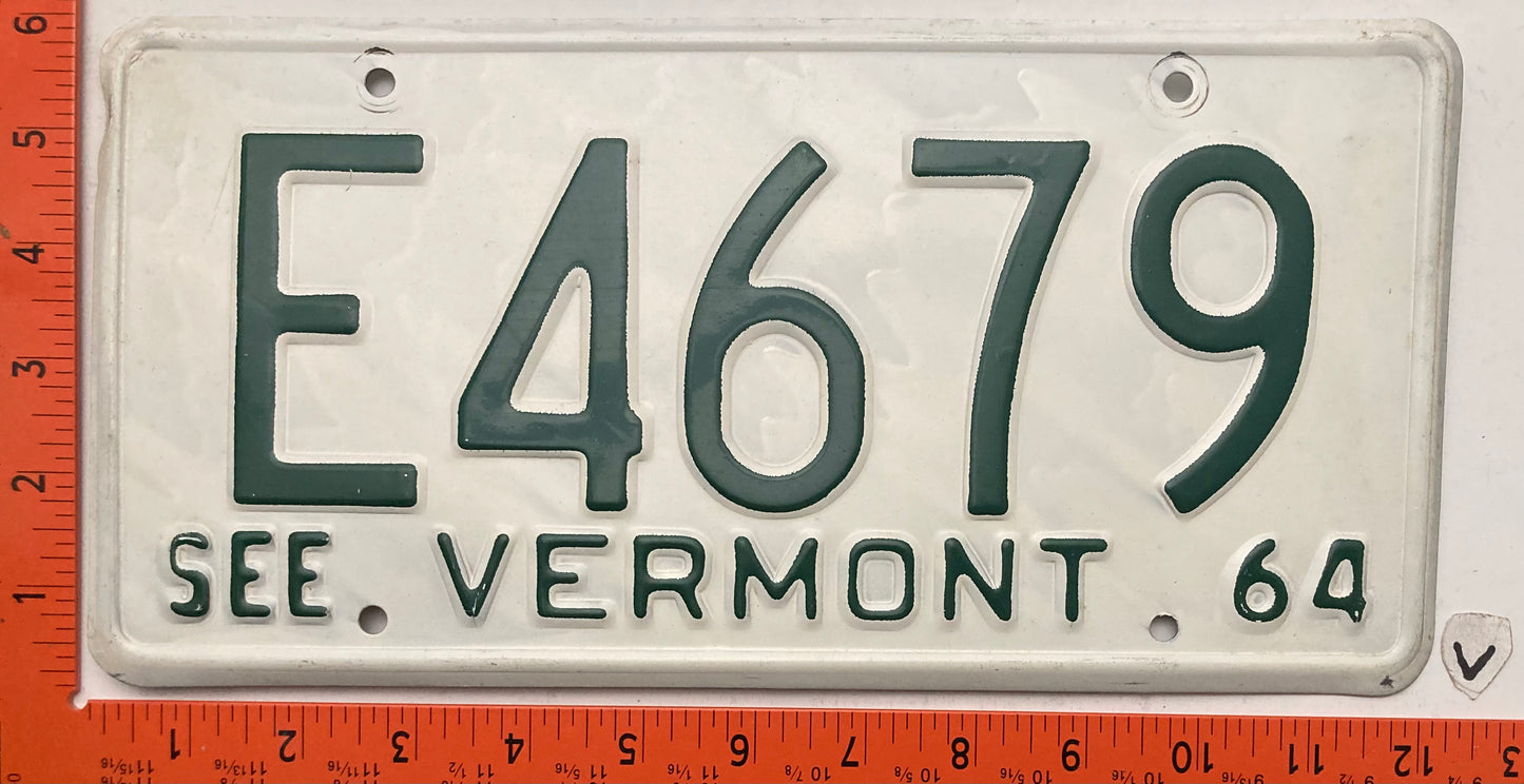1964 Vermont #E4679 Passenger License Plate