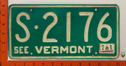 1971 Vermont #S-2176 Passenger License Plate