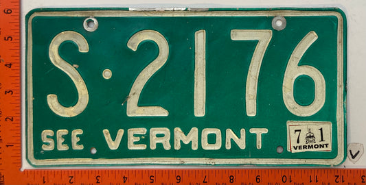 1971 Vermont #S-2176 Passenger License Plate