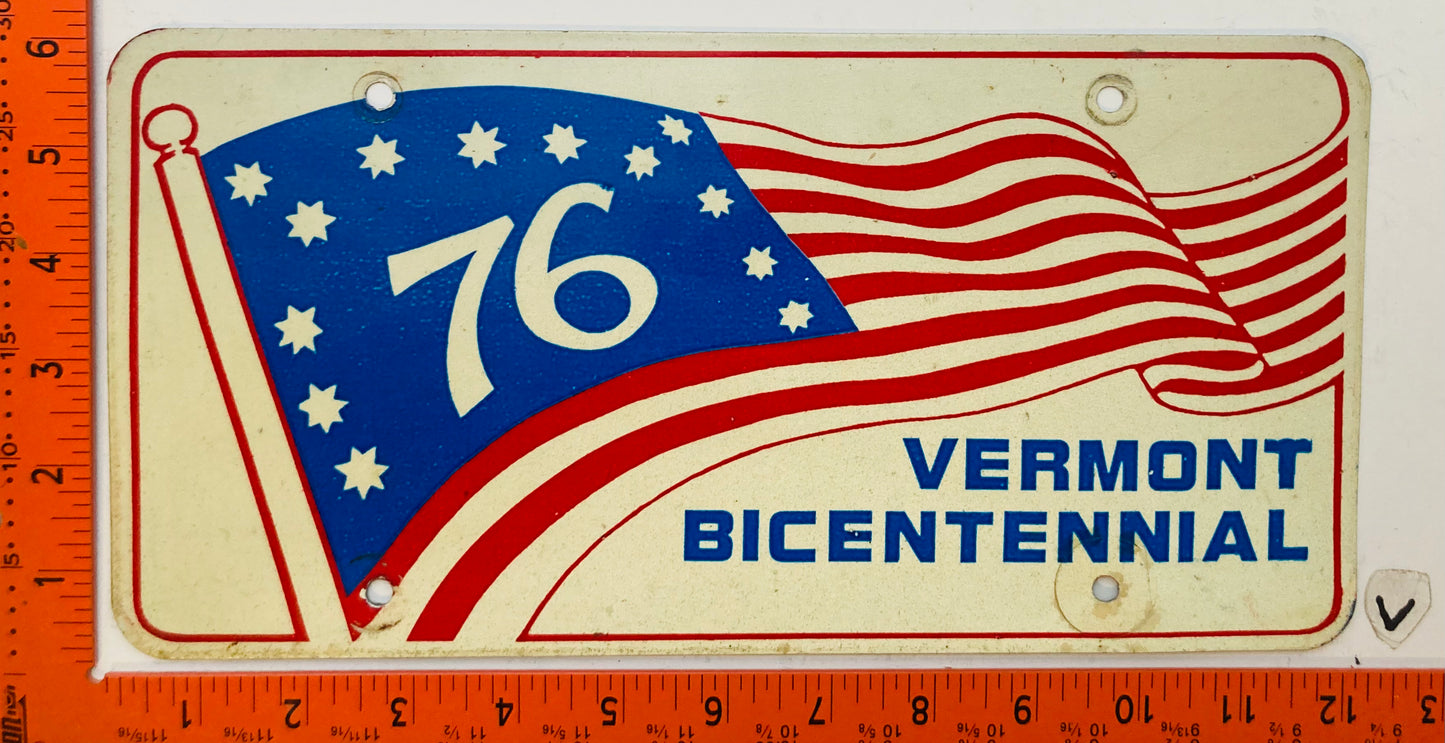 1976 Vermont #Vermont Bicentennial License Plate (Booster)