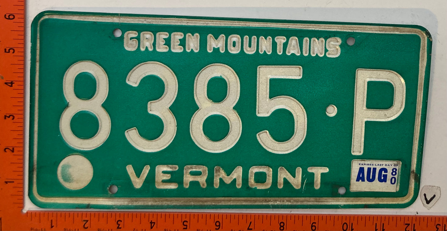 1980 Vermont #P8385-P Passenger License Plate