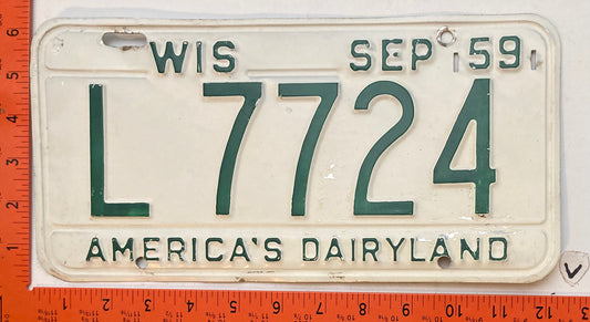1959 Wisconsin #L 7724 Passenger License Plate