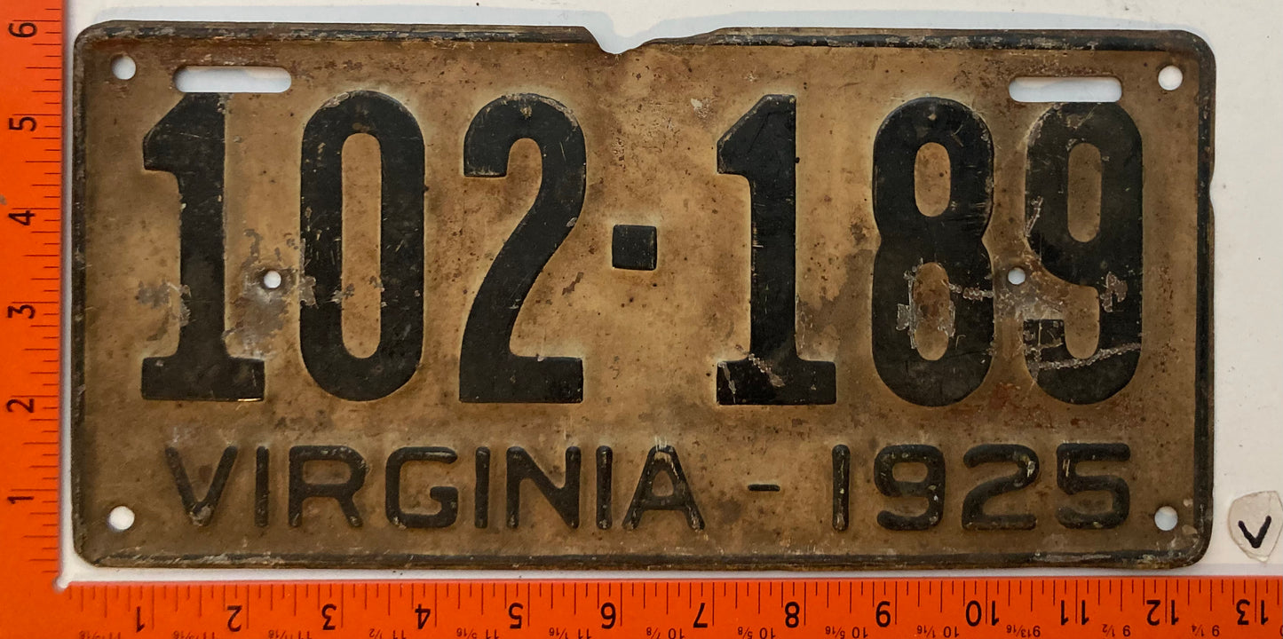 1925 Virginia #102189 Passenger License Plate