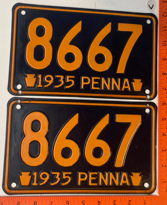 1935 Pennsylvania #8667 Passenger License Plate (Pair)