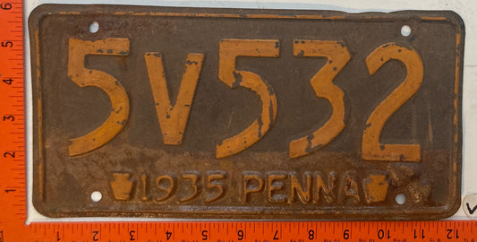 1935 Pennsylvania #5V532 Passenger License Plate