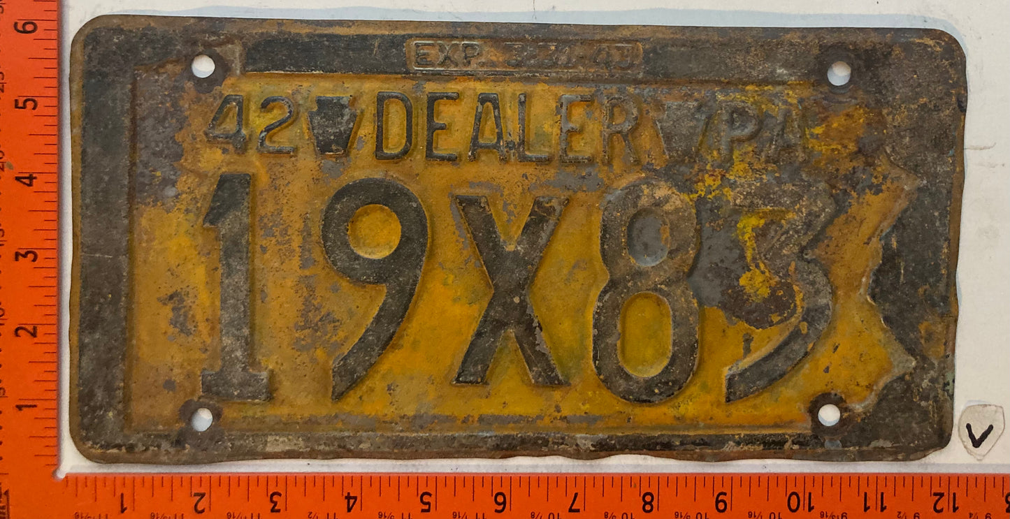 1942 Pennsylvania #19X83 Dealer License Plate