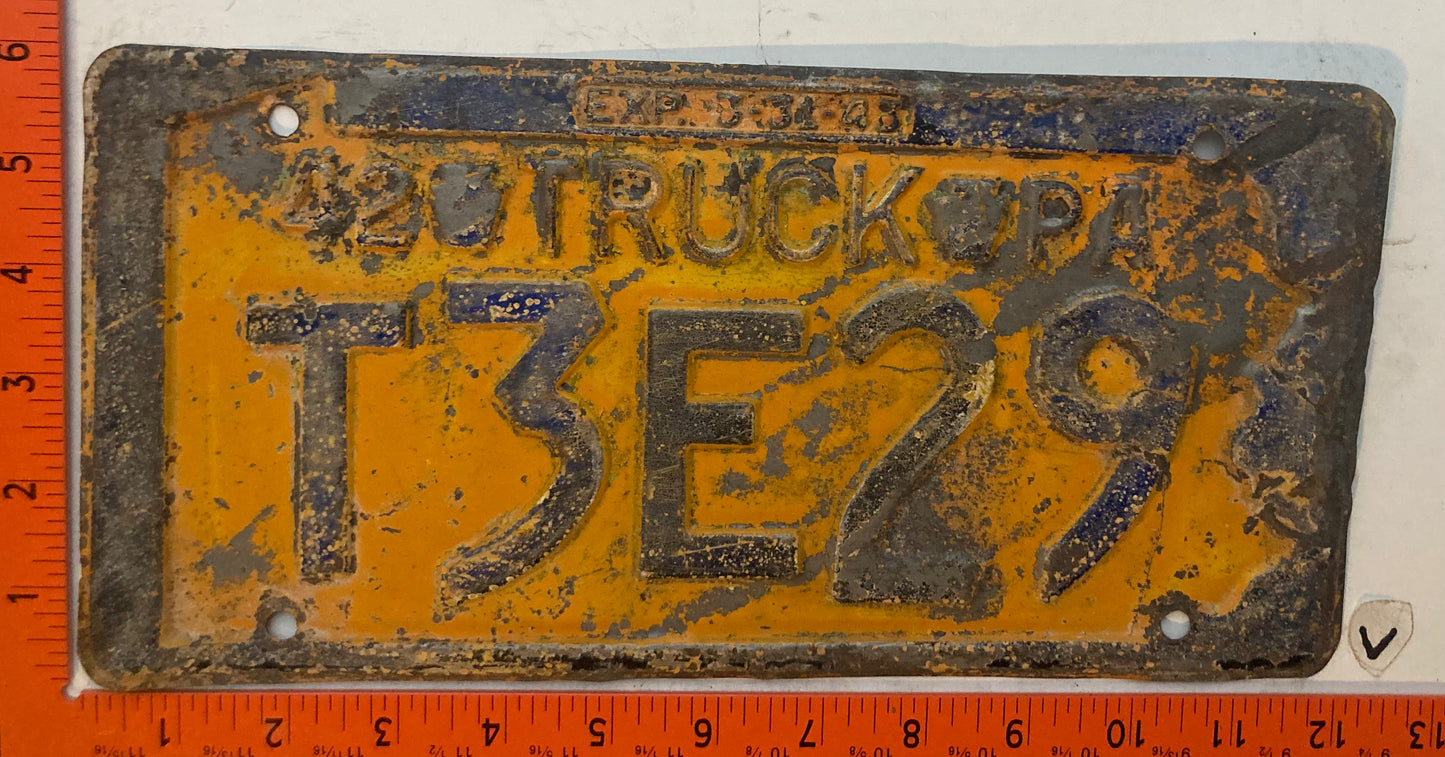 1942 Pennsylvania #T3E29 Truck License Plate