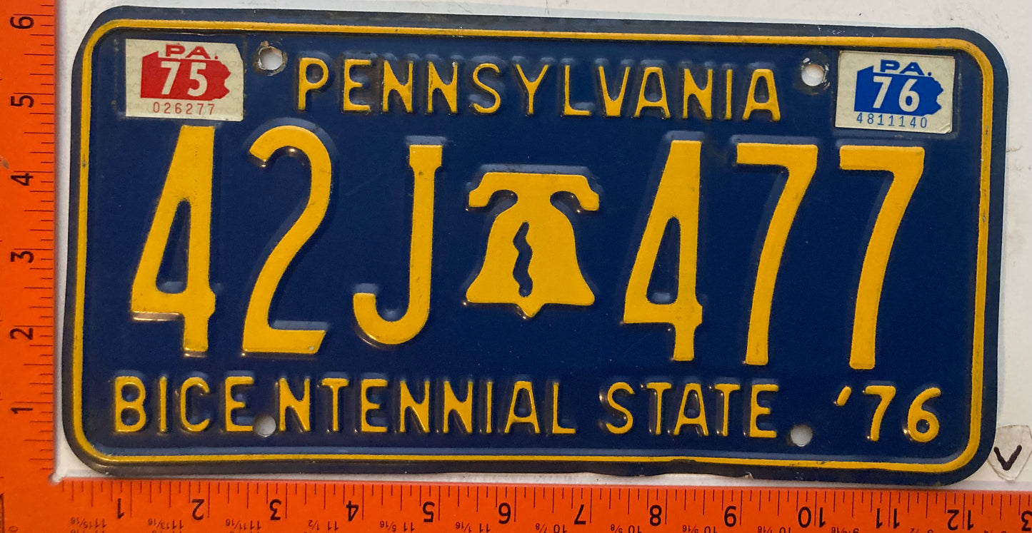 1976 Pennsylvania #42J-477 Passenger License Plate