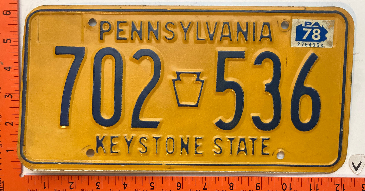 1978 Pennsylvania #702 536 Passenger License Plate