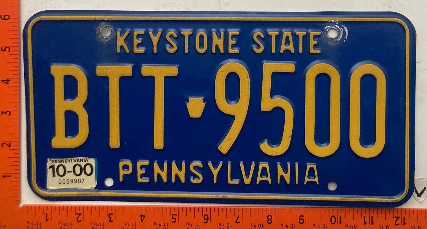 2000 Pennsylvania #BTT 9500 Passenger License Plate