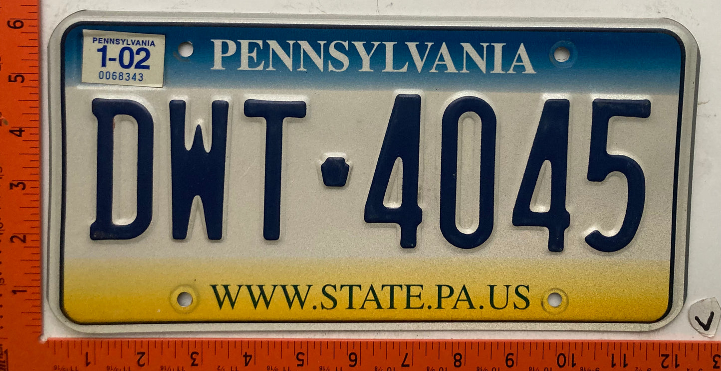 2002 Pennsylvania #DWT-4045 Passenger License Plate