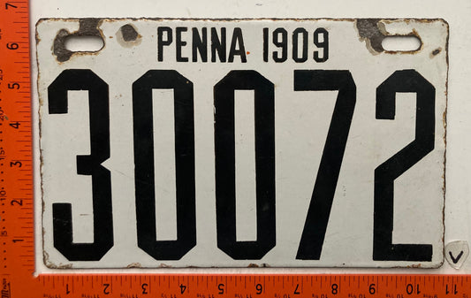 1909 Pennsylvania #30072 Passenger License Plate
