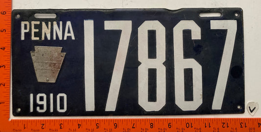 1910 Pennsylvania #17867 Passenger License Plate