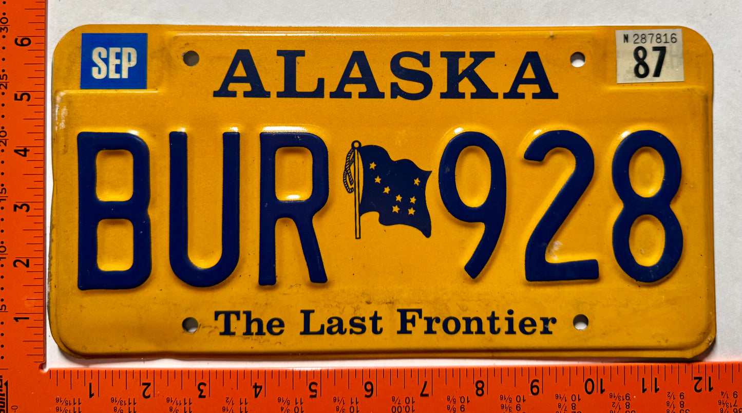 1987 Alaska #BUR 928 Passenger License Plate