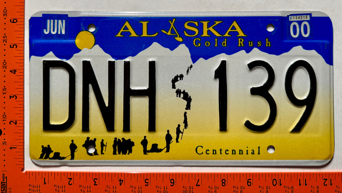2000 Alaska #DNH 139 Passenger License Plate
