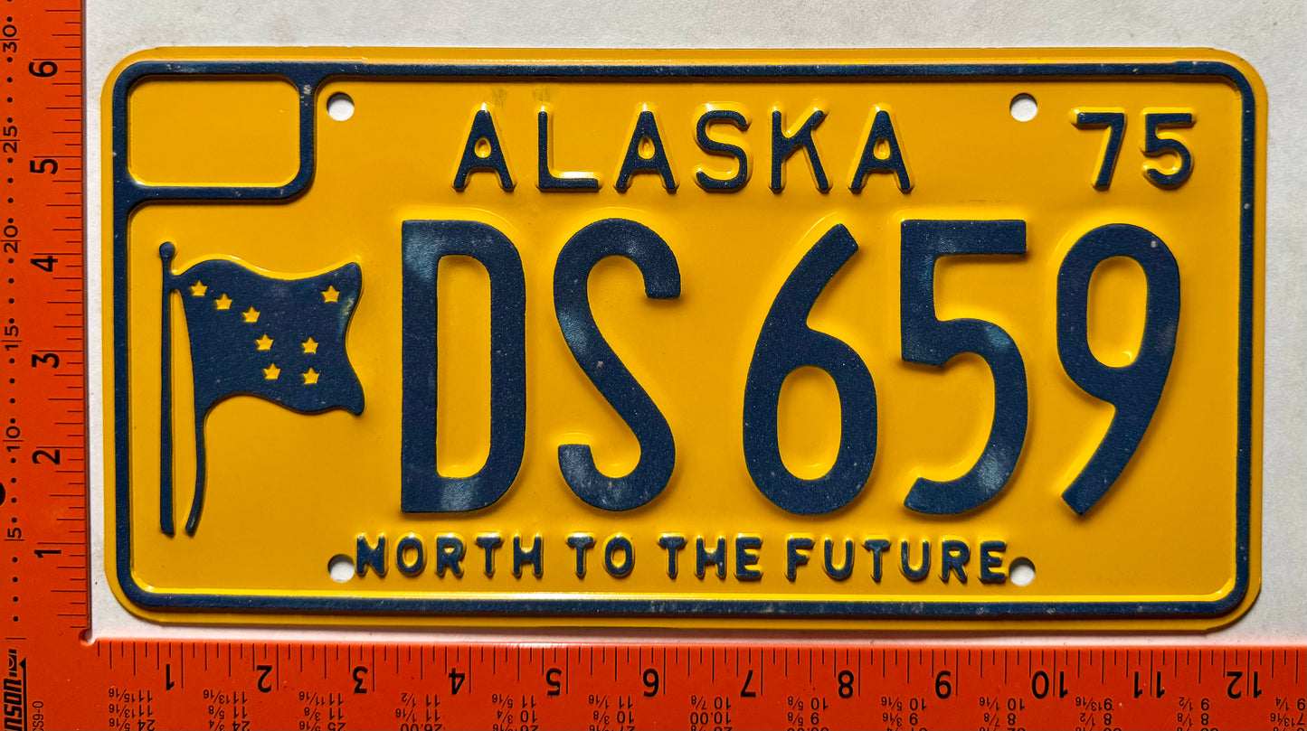 1975 Alaska #DS 659 Passenger License Plate