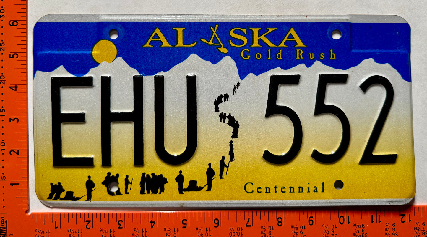 undated Alaska #EHU 552 Passenger License Plate
