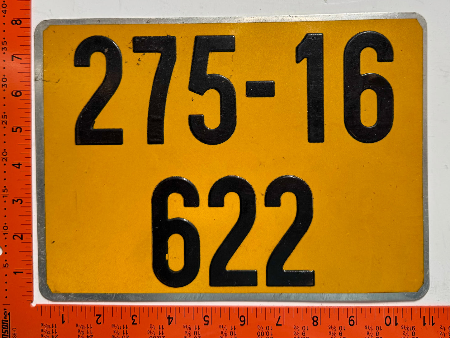 undated Algeria #275-16/622 Passenger License Plate