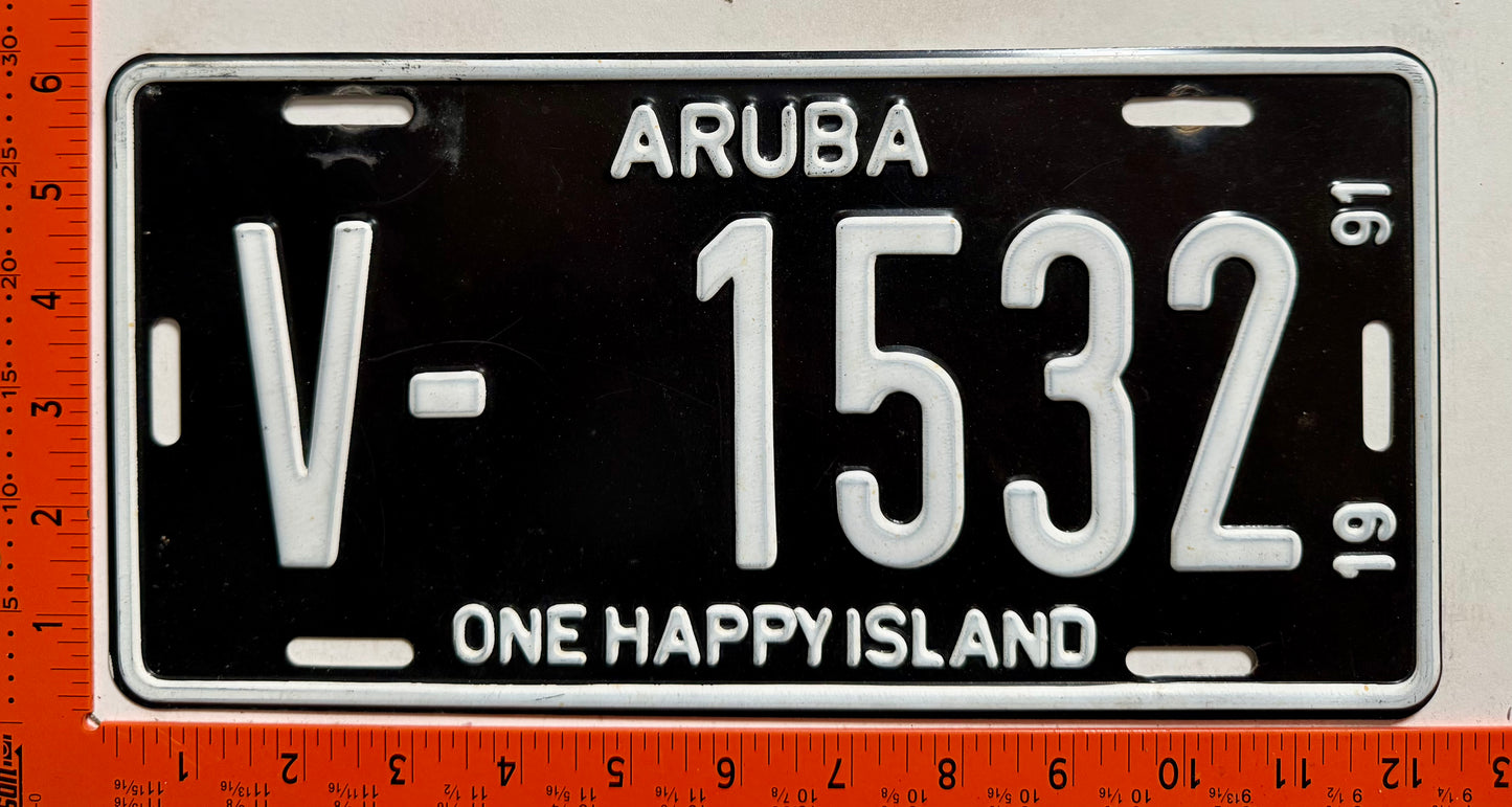 1991 Aruba #V-1532 Rental License Plate