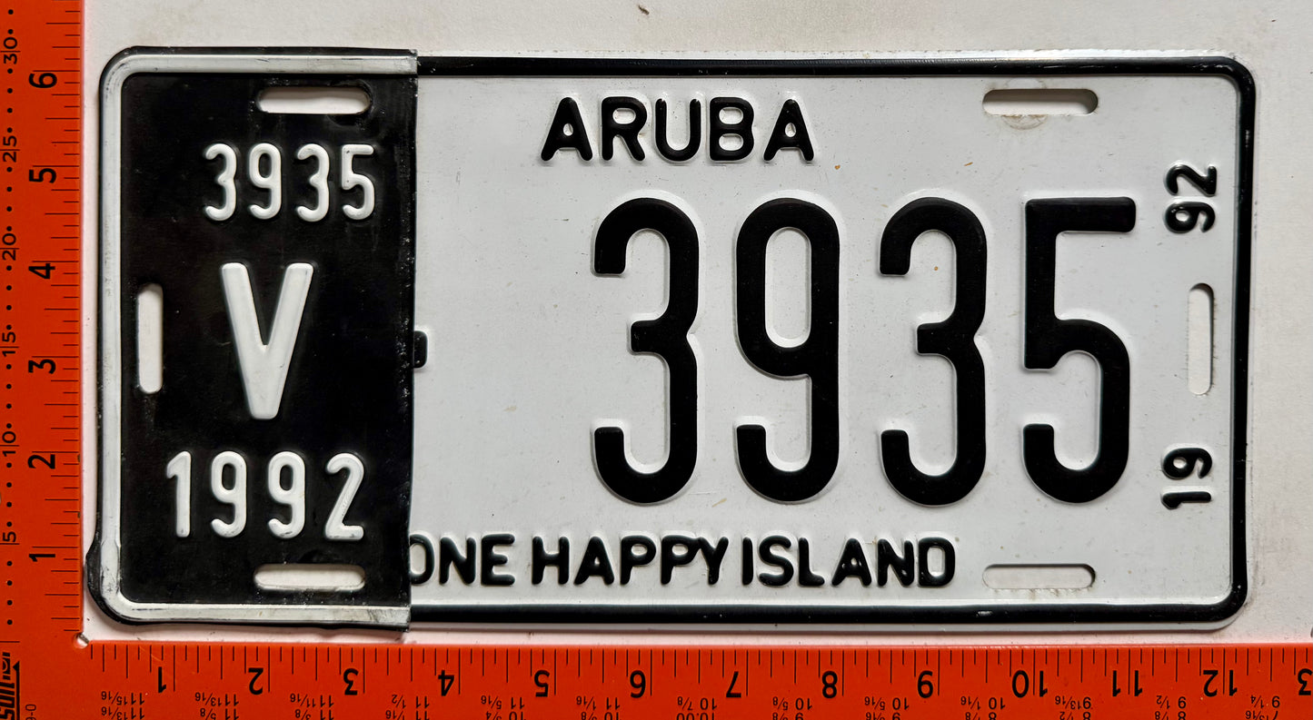 1992 Aruba #V-3935 Rental License Plate