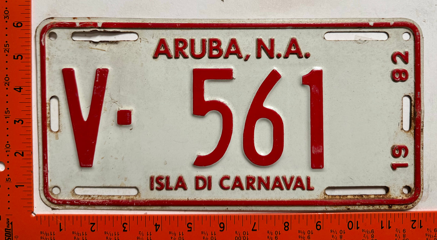 1982 Aruba #V-561 Rental License Plate