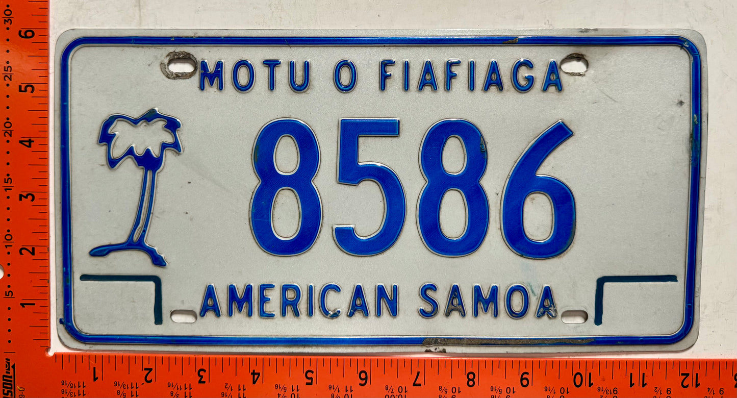 2010 issue American Samoa #8586 Passenger License Plate