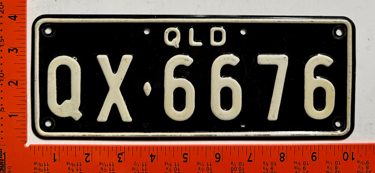 undated Queensland, Australia #QX-6676 Trailer License Plate