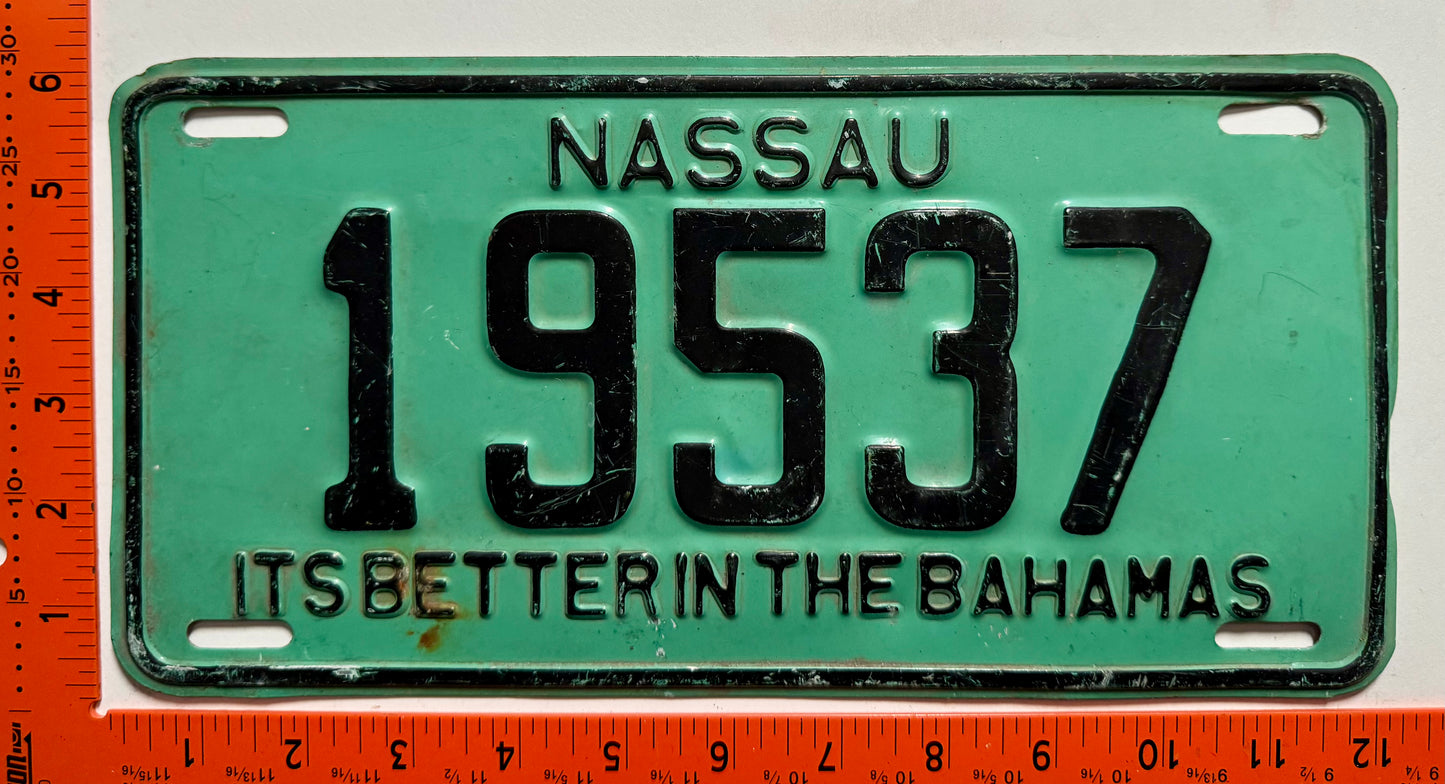 1977 Nassau, Bahamas #19537 Passenger License Plate