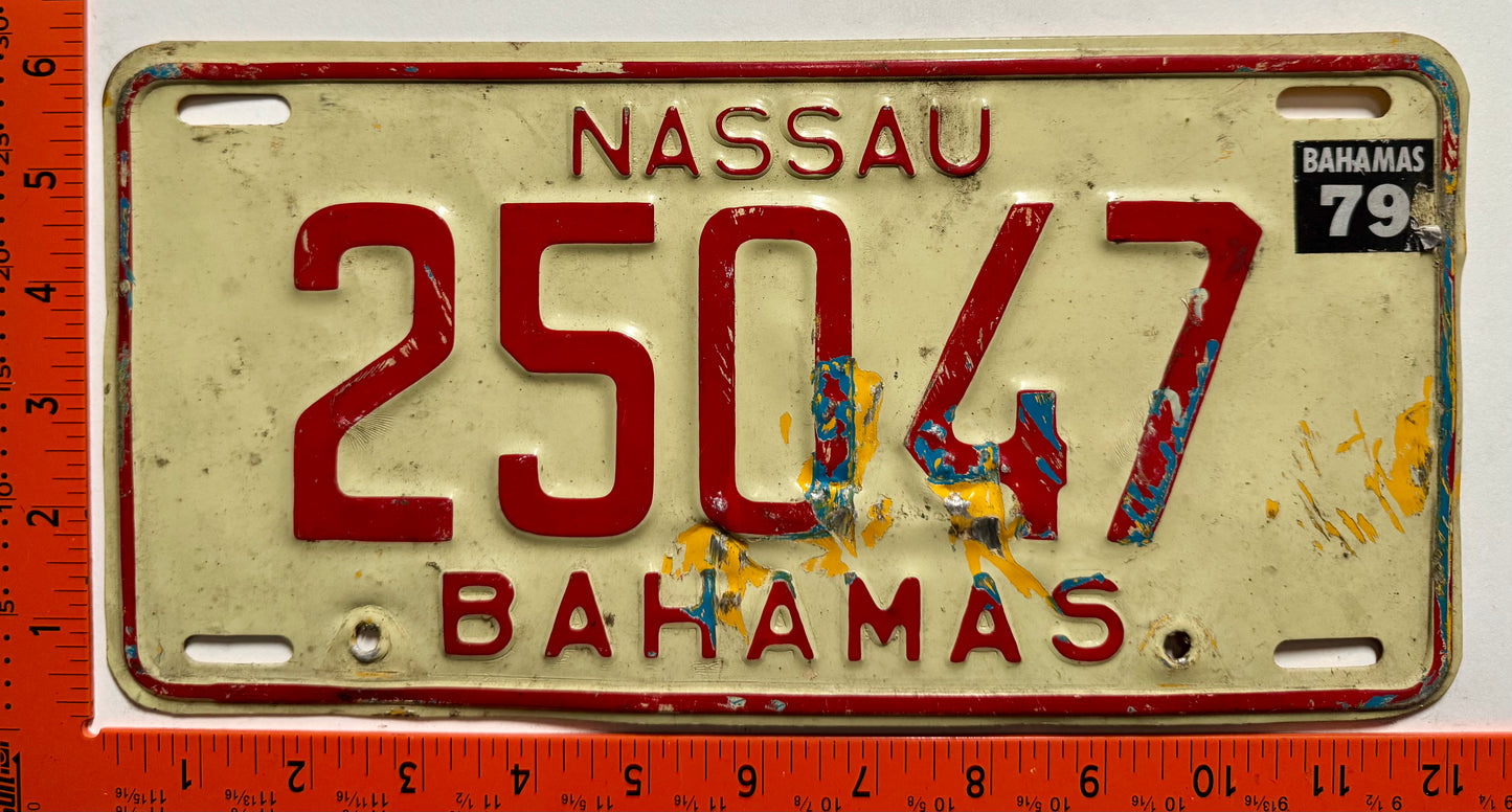 1979 Nassau, Bahamas #25047 Passenger License Plate
