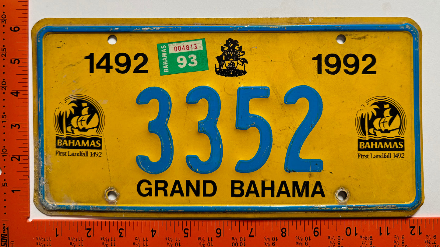 1993 Grand Bahama, Bahamas #3352 Passenger License Plate