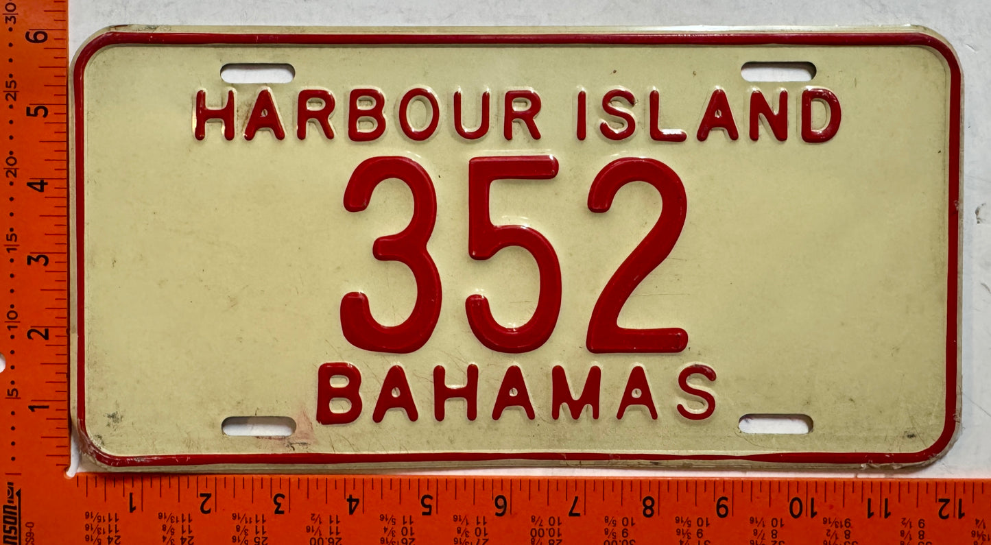 1978 base Harbour Island, Bahamas #352 Passenger License Plate