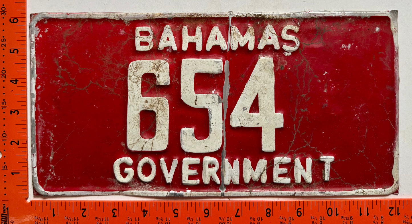 undated Bahamas #654 Government License Plate