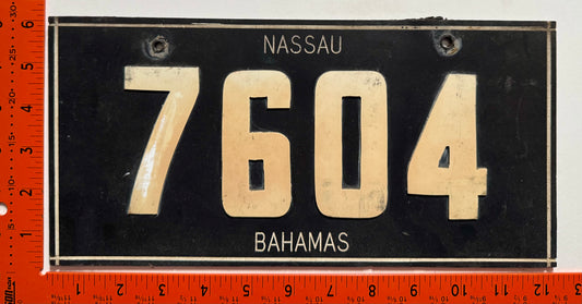1960s Nassau, Bahamas #7604 Passenger License Plate