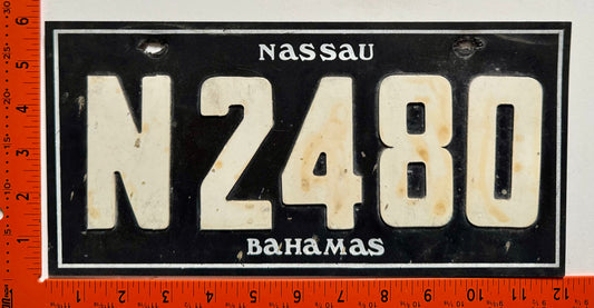1960s Nassau, Bahamas #N2480 Passenger License Plate
