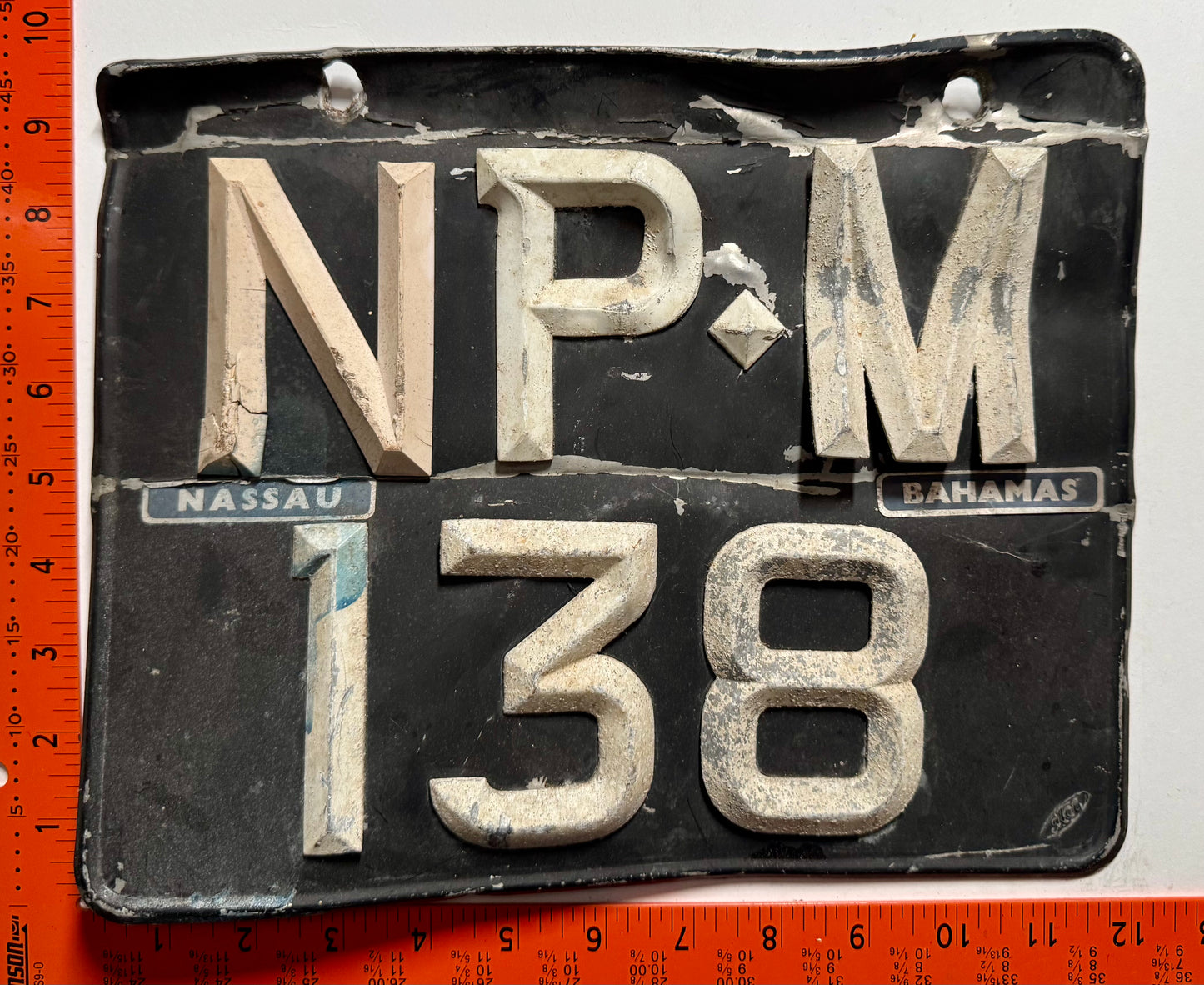1970s Nassau, Bahamas #NPM/138 Passenger License Plate