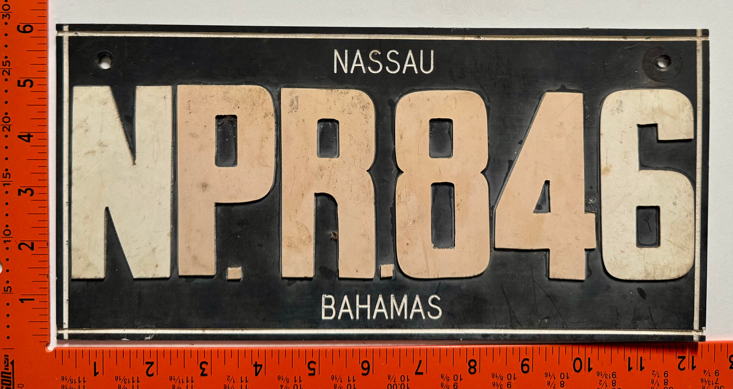 1970s Nassau, Bahamas #NPR846 Passenger License Plate