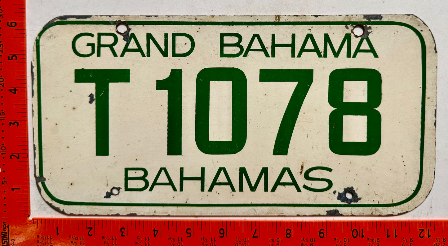 undated Grand Bahama, Bahamas #T 1078 Truck Replacement License Plate