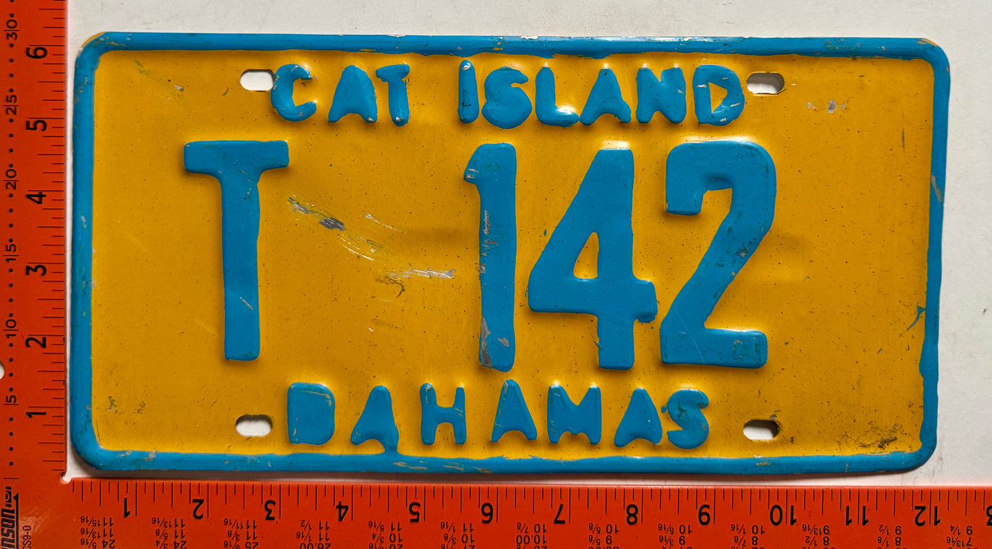 1981 base Cat Island, Bahamas #T 142 Truck License Plate