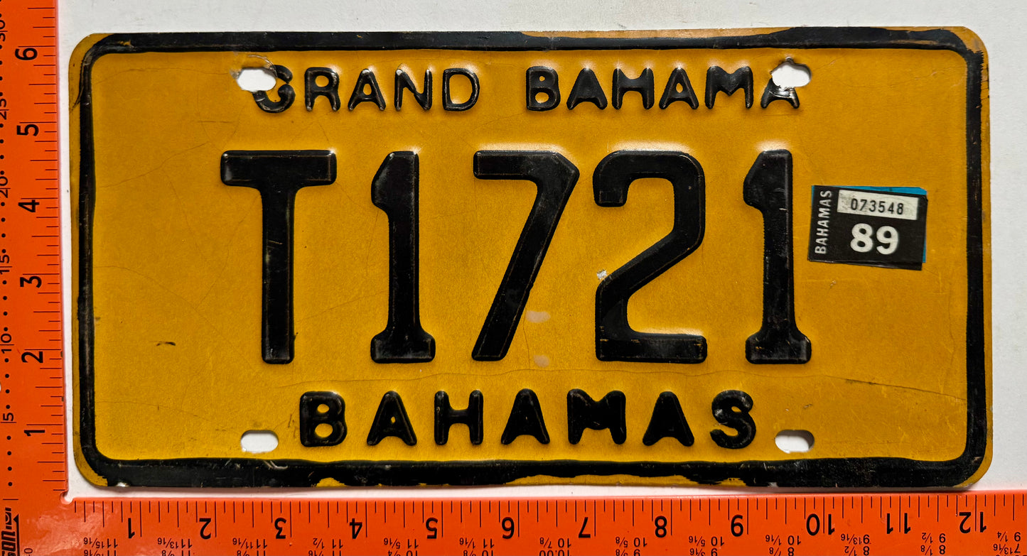 1989 Grand Bahama, Bahamas #T1721 Truck License Plate