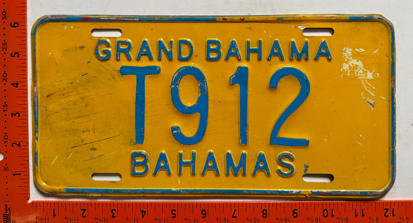1981 base Grand Bahama, Bahamas #T912 Truck License Plate