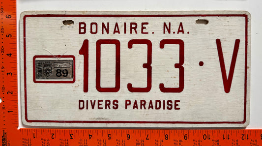 1989 Bonaire #1033-V Commercial Replacement License Plate