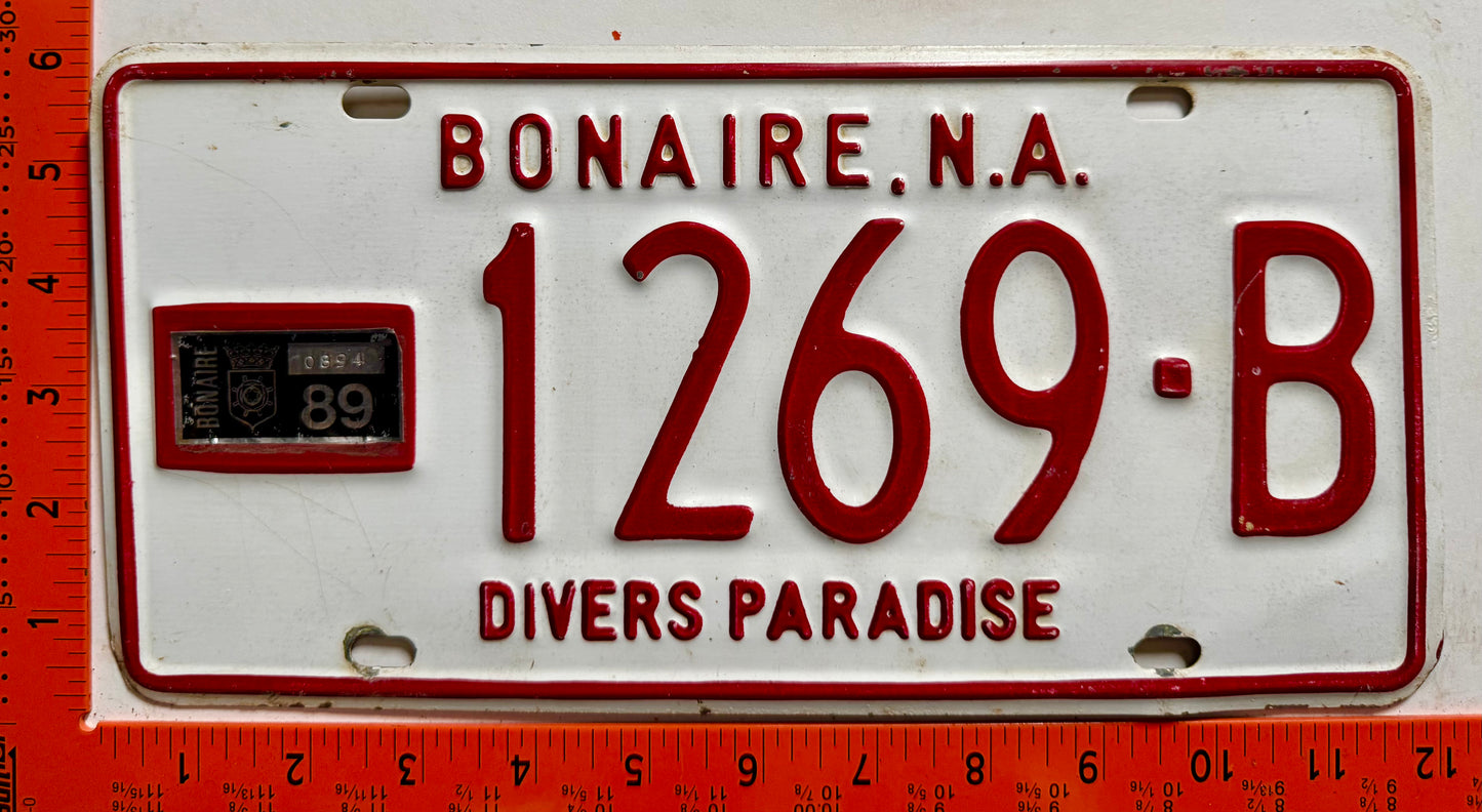1989 Bonaire #1269-B Passenger License Plate