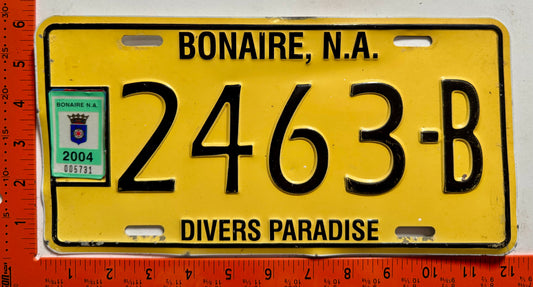 2004 Bonaire #2463-B Passenger License Plate