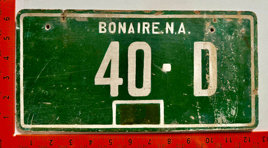 1982 base Bonaire #40-D Government Replacement License Plate