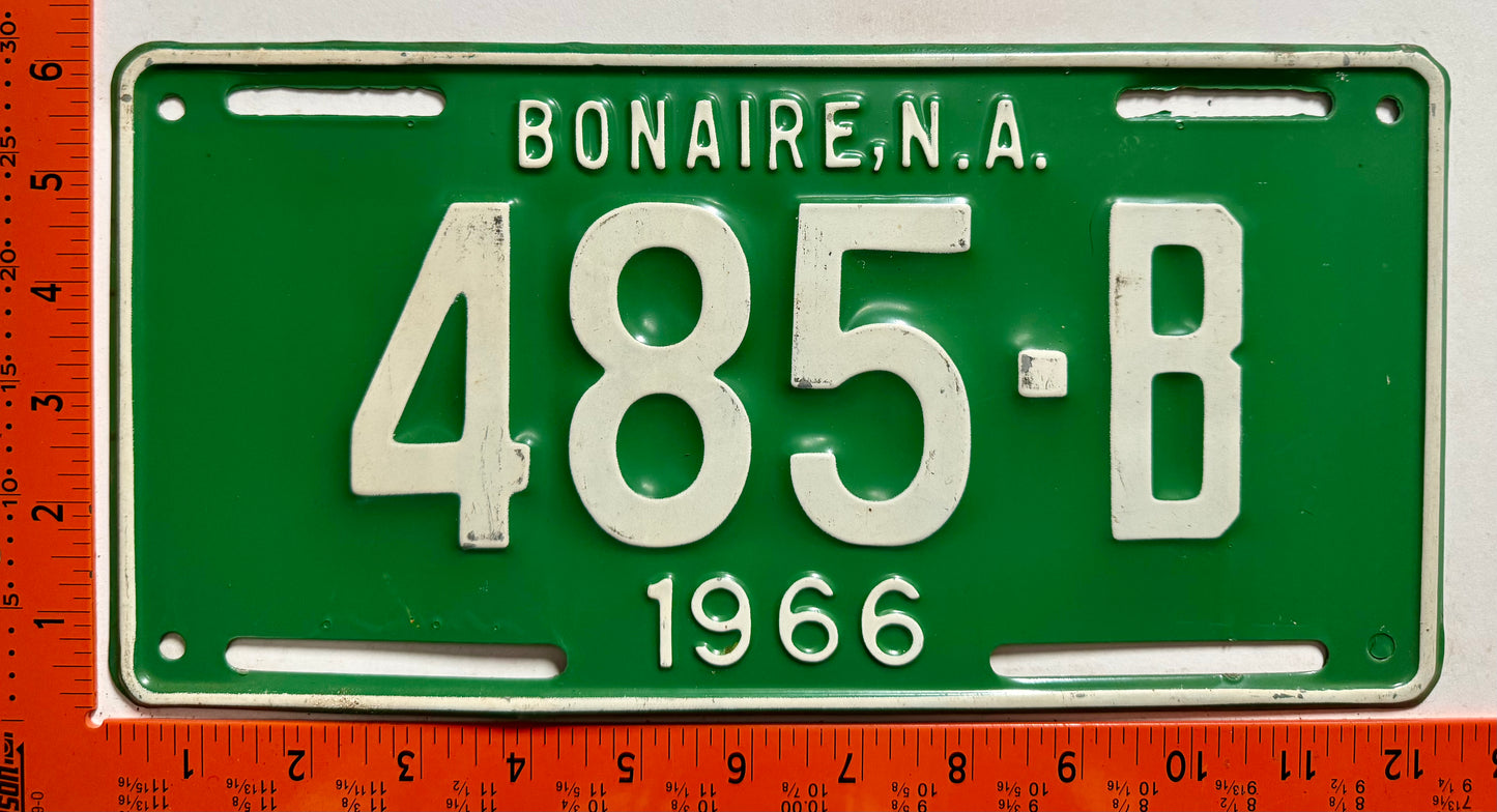 1966 Bonaire #485-B Passenger License Plate